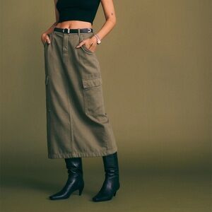 Reformation Maggie green cargo skirt size 26